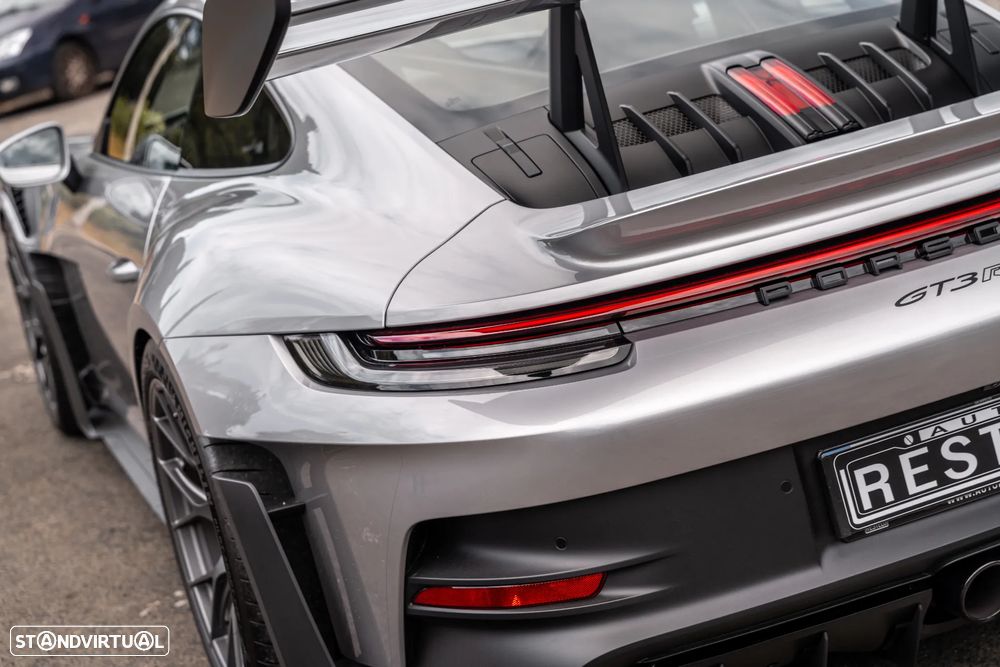 Porsche 911 (992) GT3 RS - 11