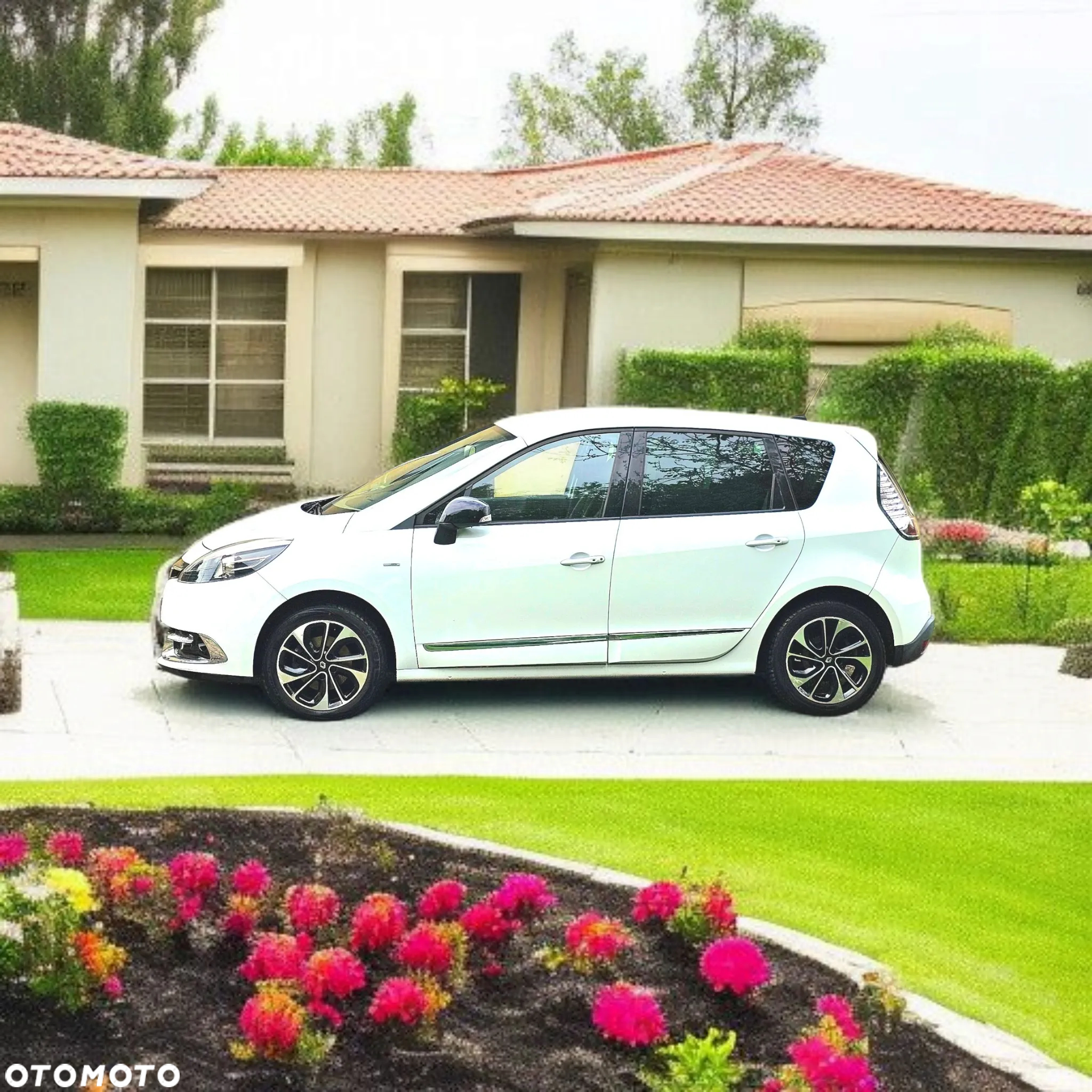 Renault Scenic ENERGY TCe 130 S&S Xmod Bose Edition - 19