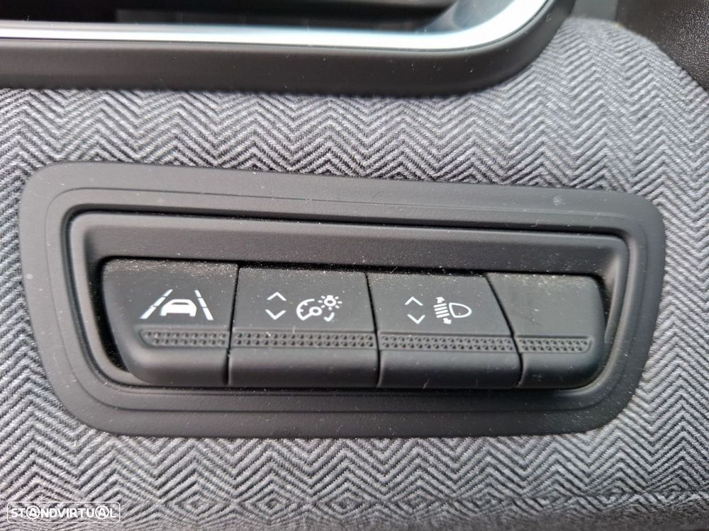 Renault Clio 1.0 TCe Techno - 19