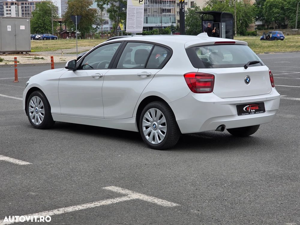BMW Seria 1 116i - 4