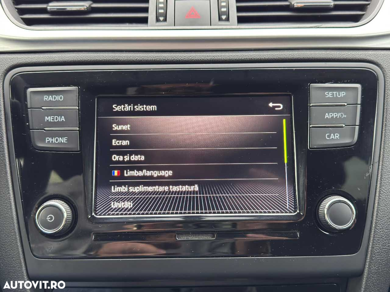 Skoda RAPID 1.4 TDI Active DSG - 34