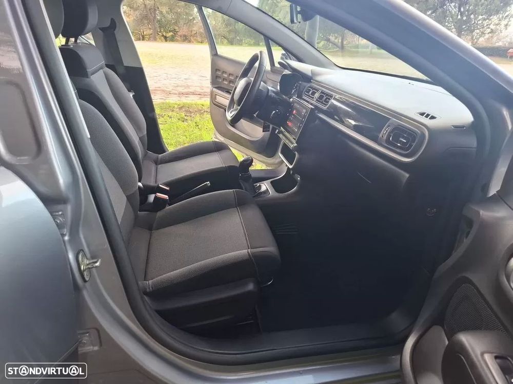 Citroën C3 1.2 PureTech Shine - 18