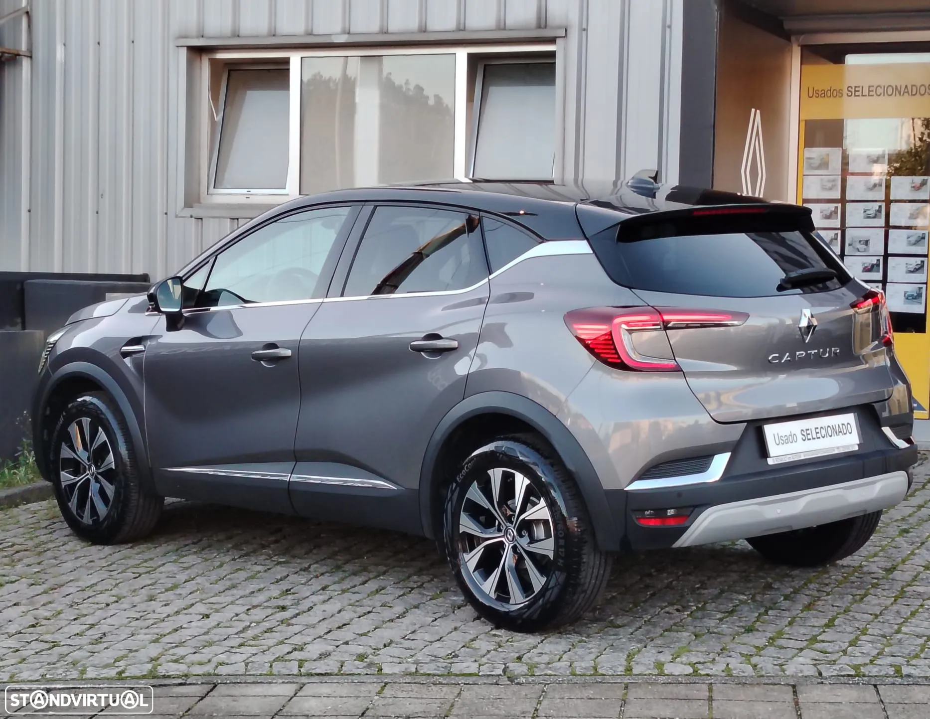 Renault Captur 1.0 TCe Techno Bi-Fuel - 42