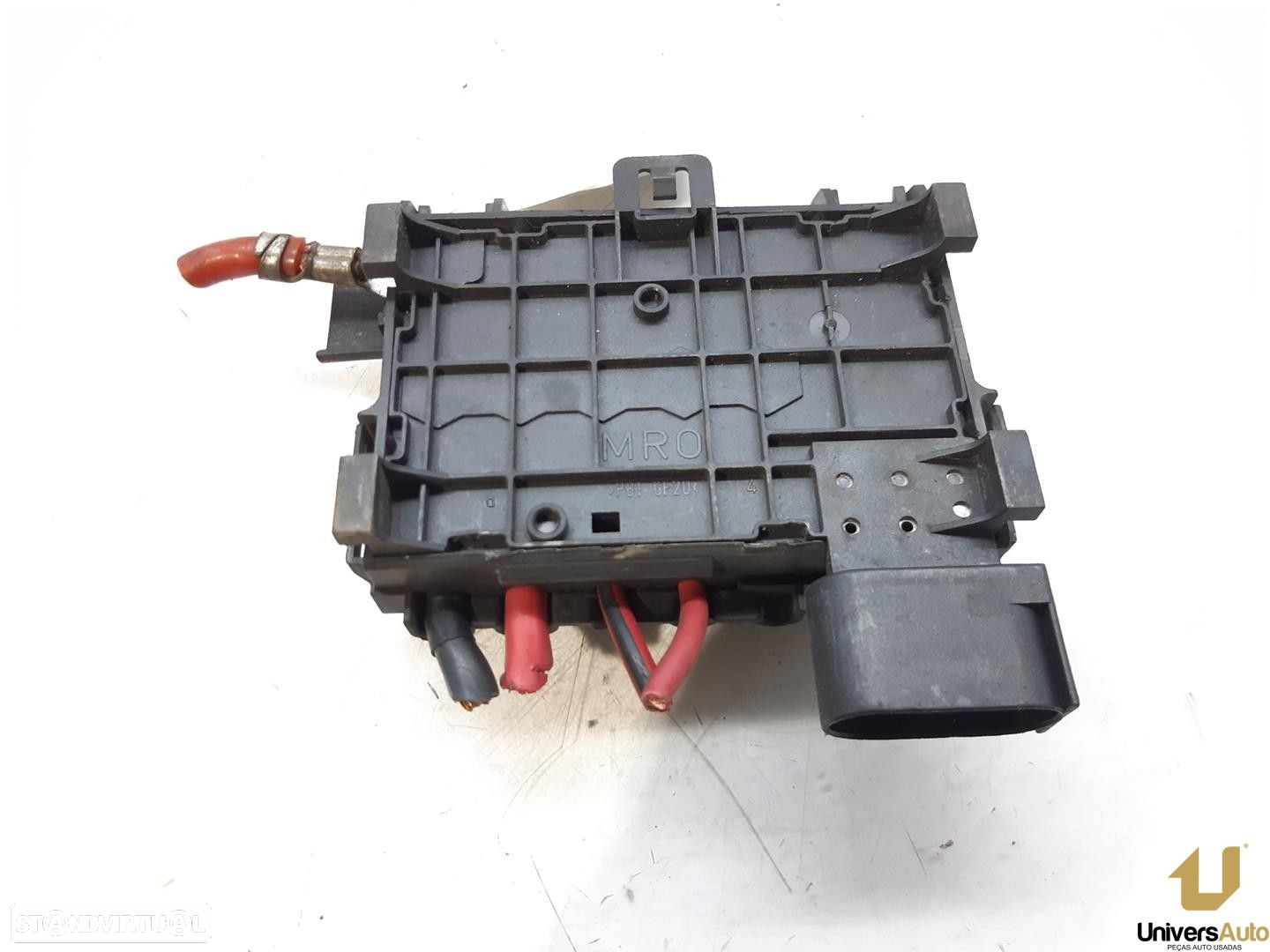 CAIXA RELÉS / FUSÍVEIS VOLKSWAGEN GOLF IV 2001 -1J0937550 - 2