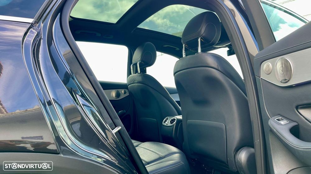 Mercedes-Benz GLC 300 - 11