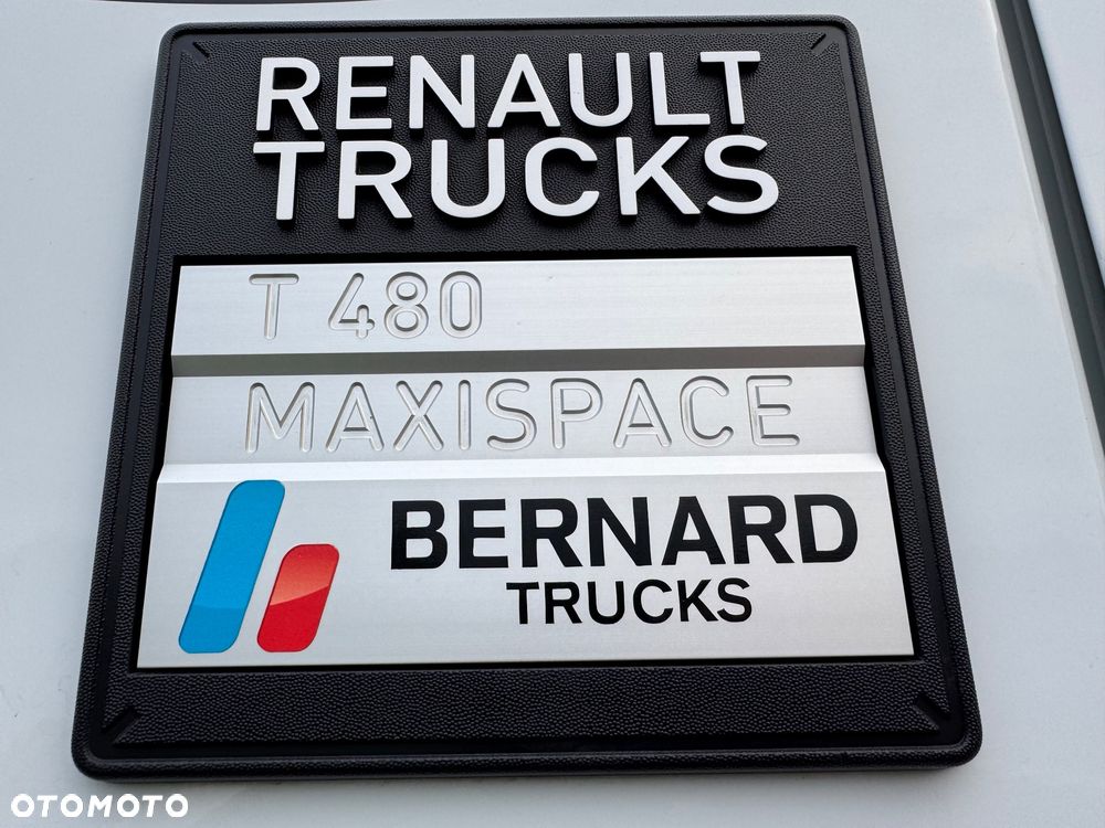 Renault - 8