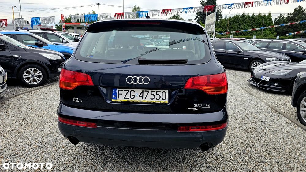Audi Q7 - 15
