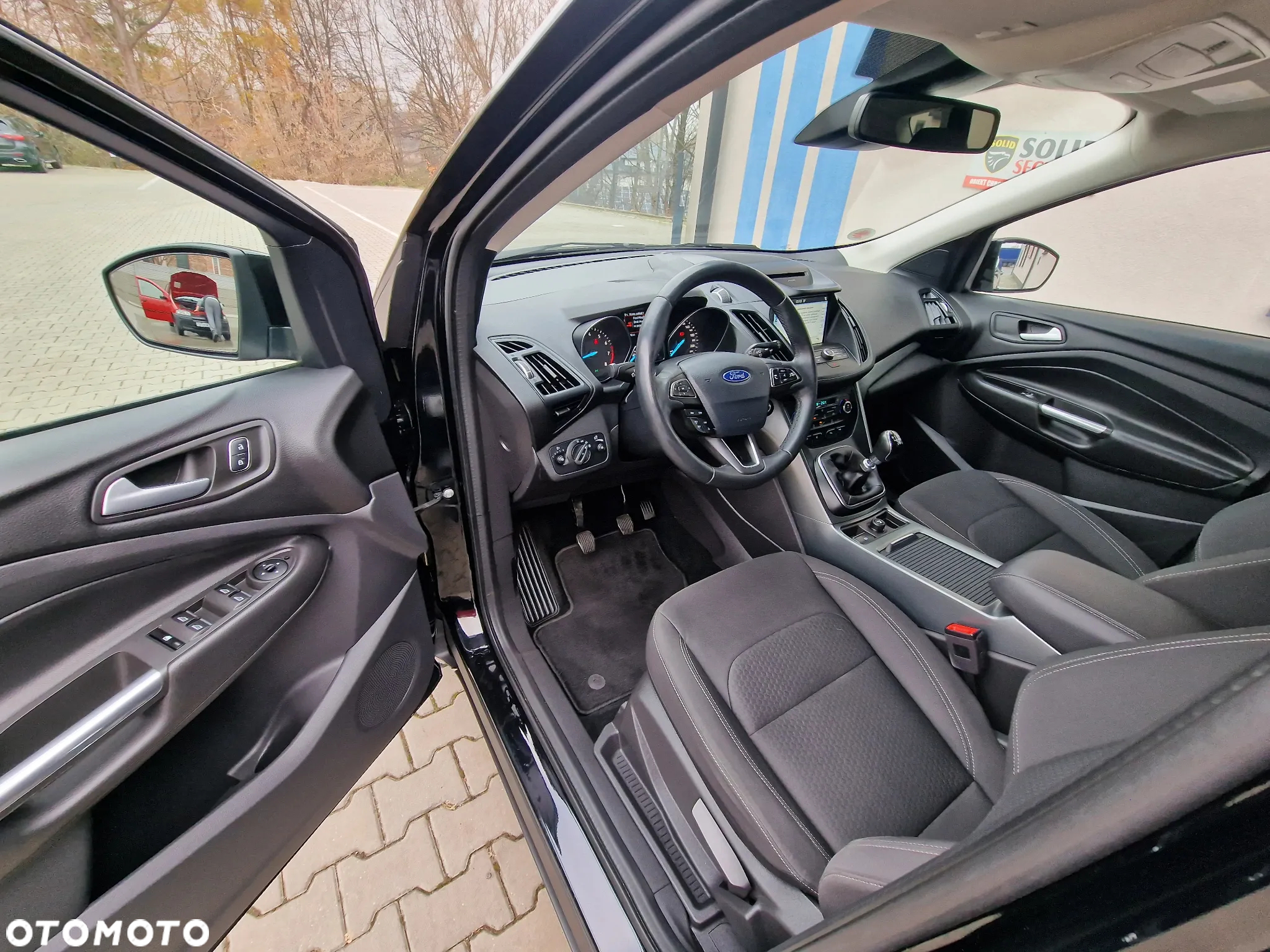 Ford Kuga 1.5 EcoBoost 2x4 Cool & Connect - 19