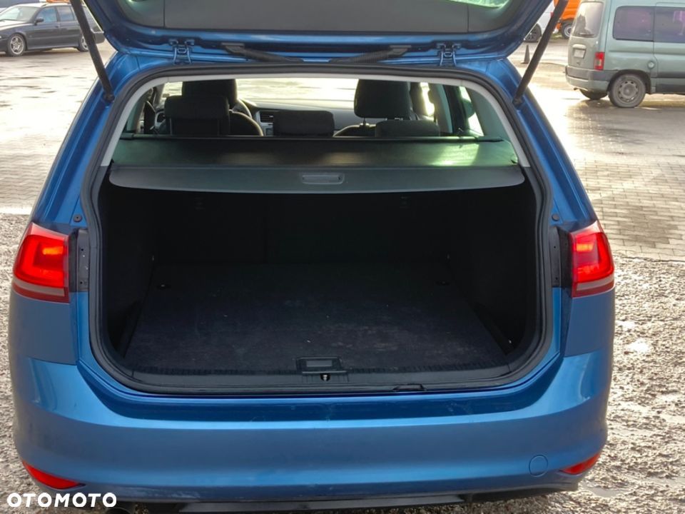 Volkswagen Golf Variant - 9