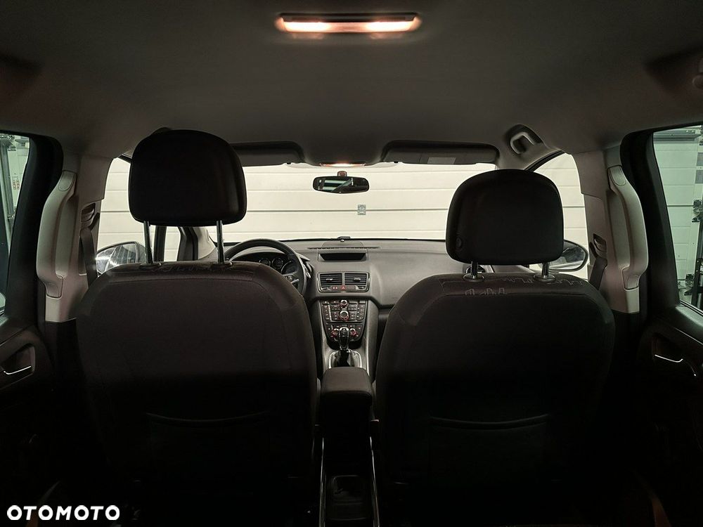Opel Meriva - 13