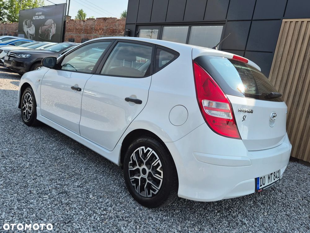 Hyundai i30 1.4 Blue Comfort - 10
