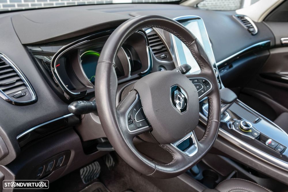 Renault Espace 1.6 dCi Initiale Paris EDC - 4