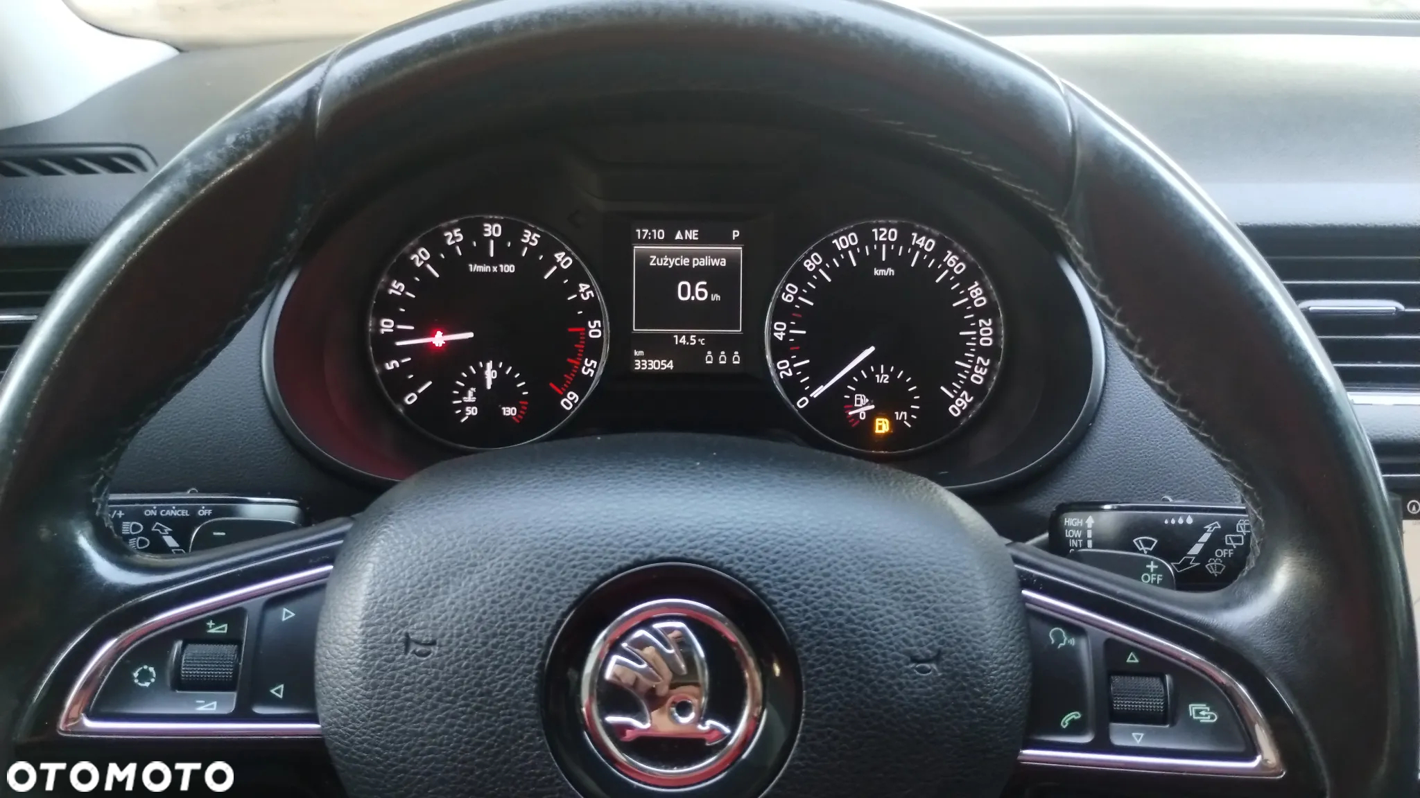 Skoda Octavia 2.0 TDI DSG Ambition - 24