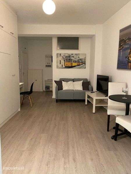 APARTAMENTO T-0 ( JUNTO BOMB. SAPADORES PORTO) - Grande imagem: 2/5