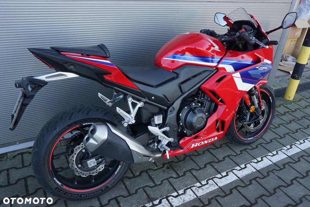 Honda CBR - 3