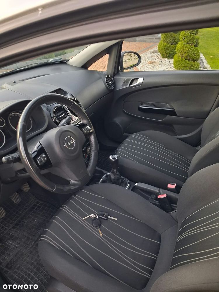 Opel Corsa - 6