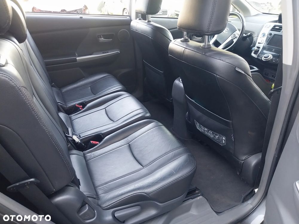 Toyota Prius+ - 13