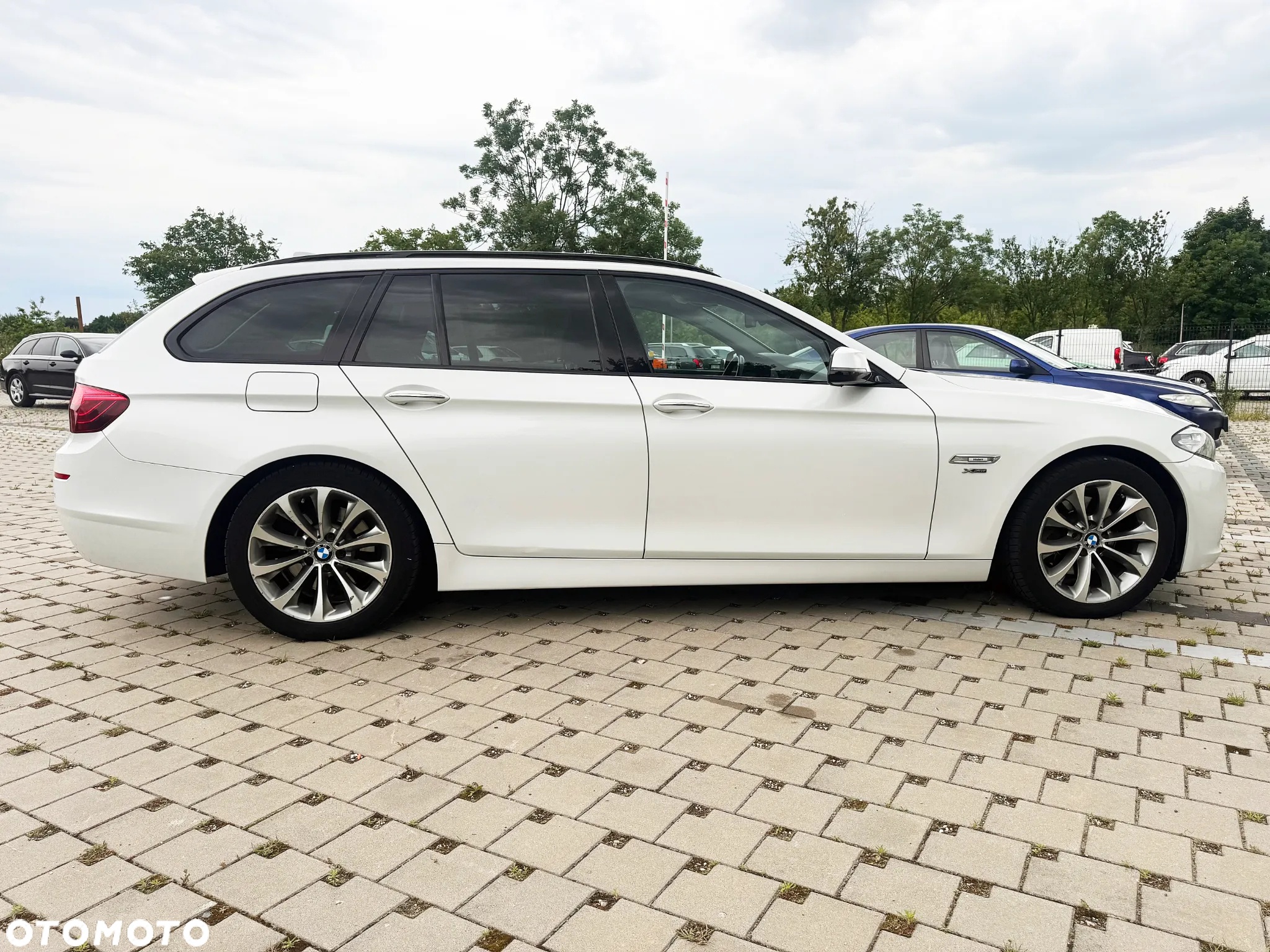 BMW Seria 5 520d xDrive Modern Line - 2