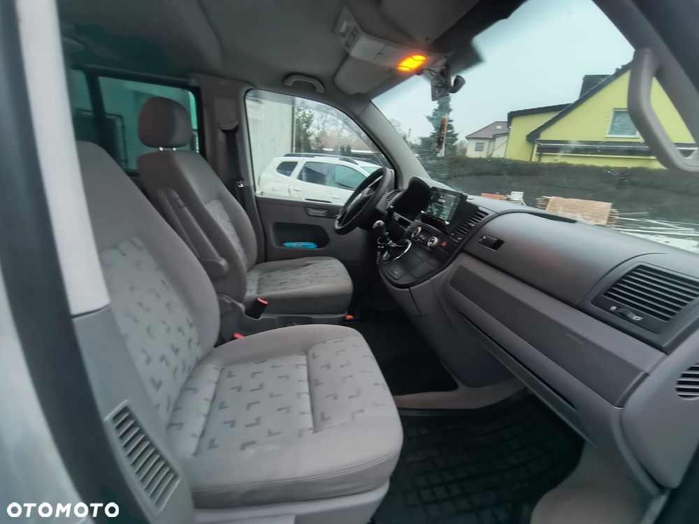 Volkswagen Multivan - 9