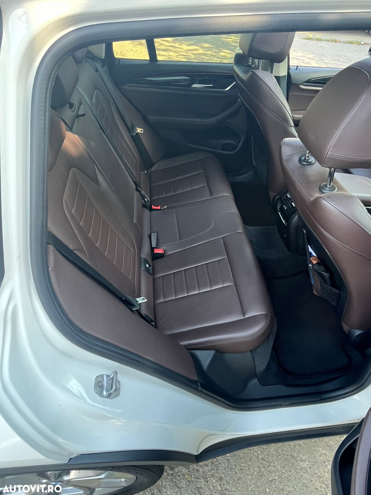 BMW X3 xDrive20d AT Luxury Line - 9