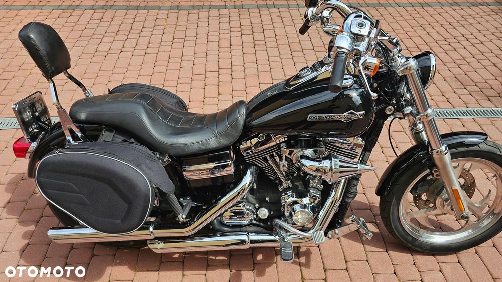 Harley-Davidson Dyna Super Glide - 22
