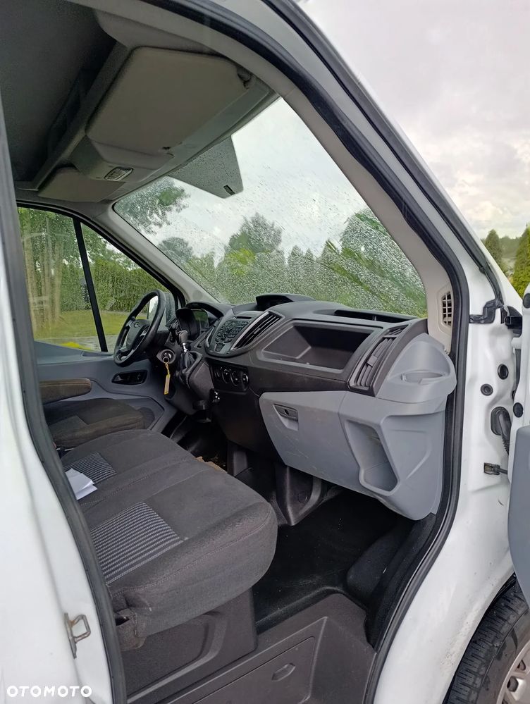 Ford Transit - 8