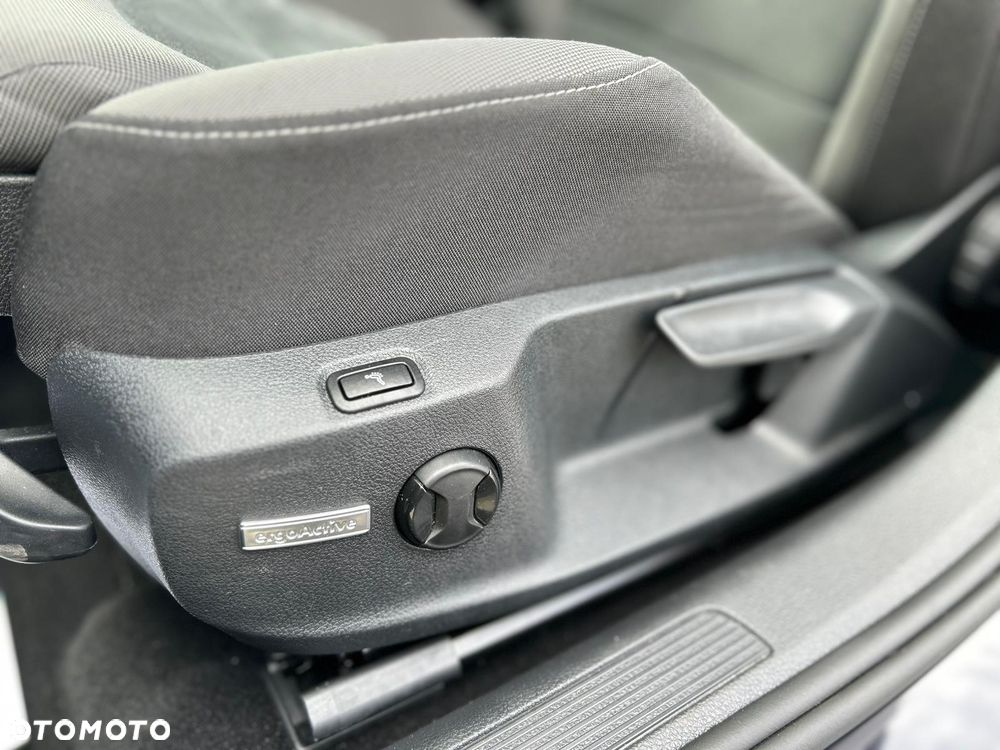 Volkswagen Golf 1.5 TSI BMT Highline - 29