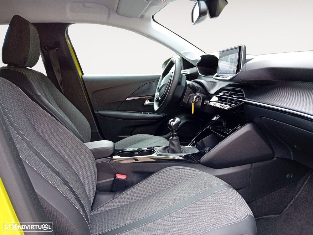 Peugeot 208 1.2 PureTech Allure — fotografia 15