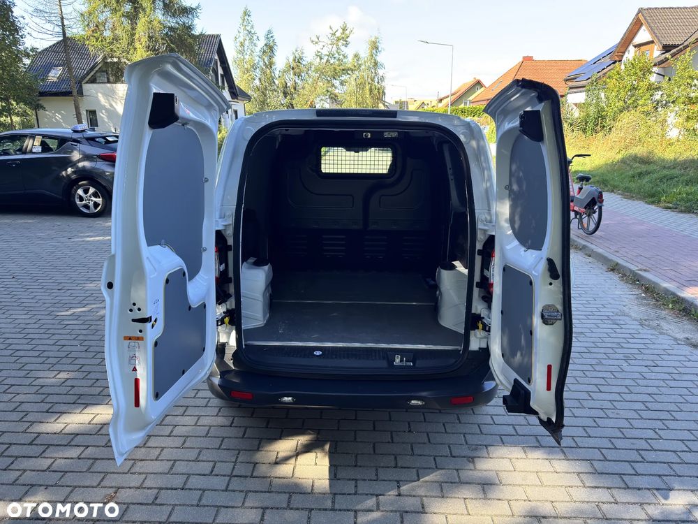 Ford Courier L1 - 14