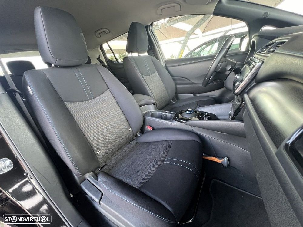 Nissan Leaf N-Connecta Two Tone - 23