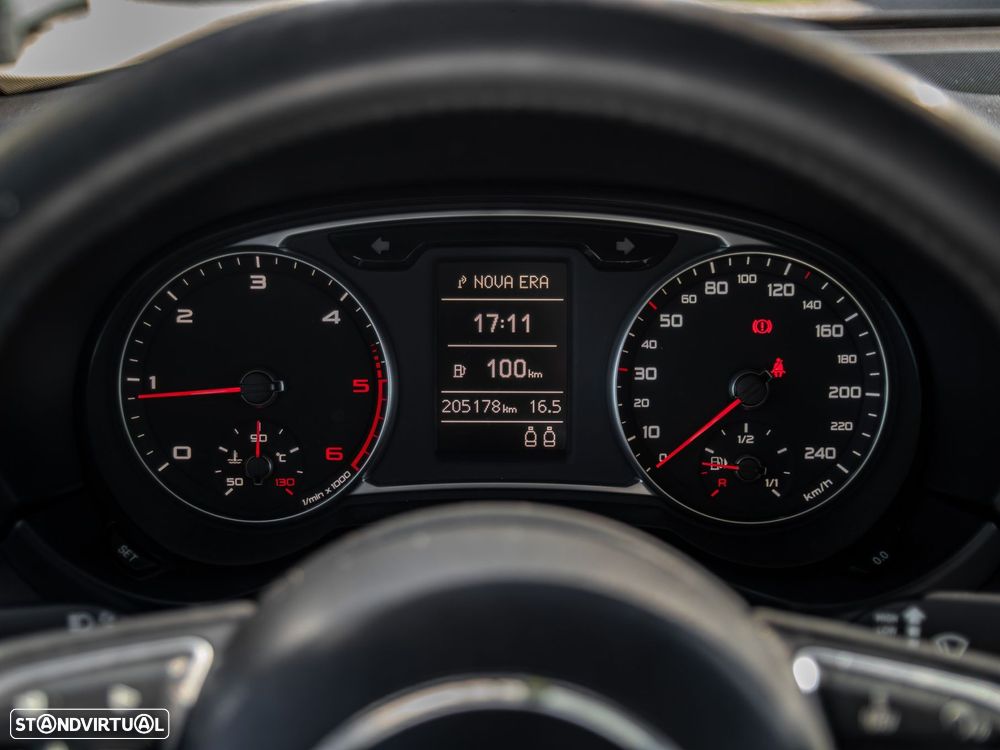 Audi A1 1.6 TDI S-line - 19