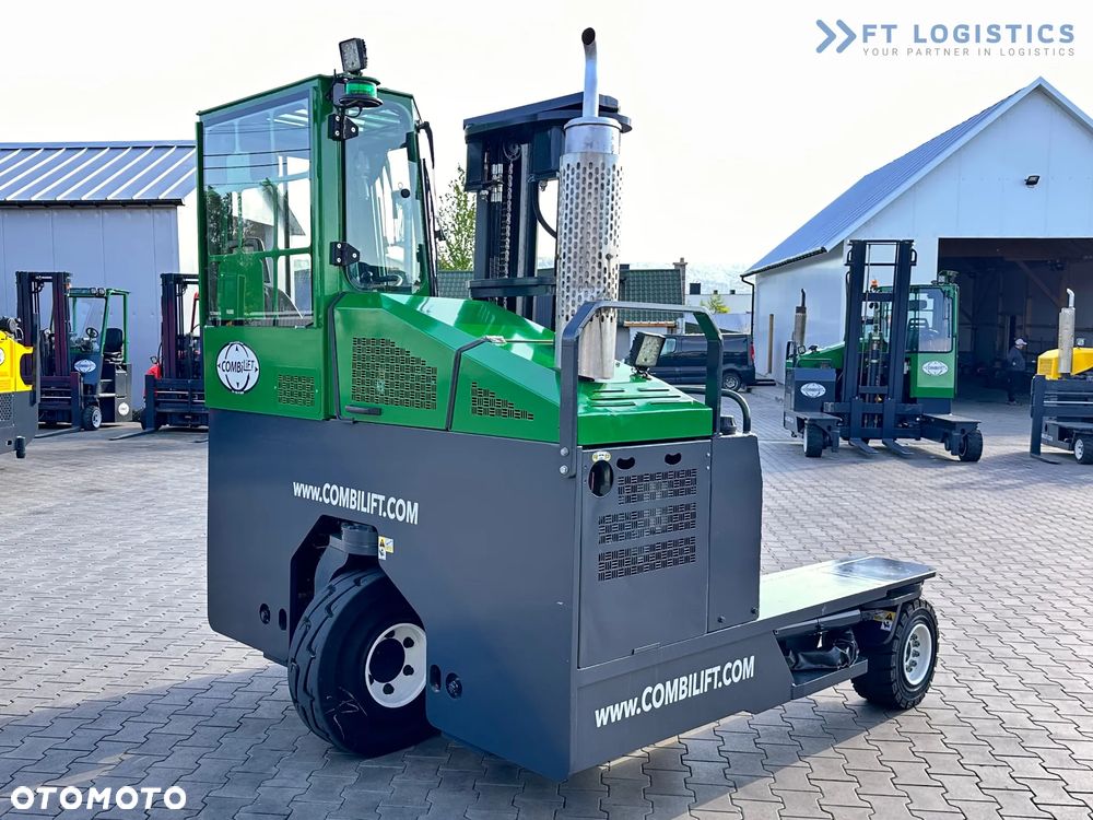 Combilift C4000 / TRIPLEX / 4900MM / GAZ / WOLNY SKOK / PRZESÓW WIDEŁ / JAK NOWY - 8