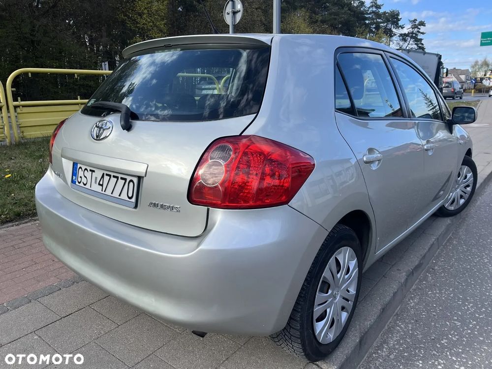Toyota Auris 1.4 D-4D - 4