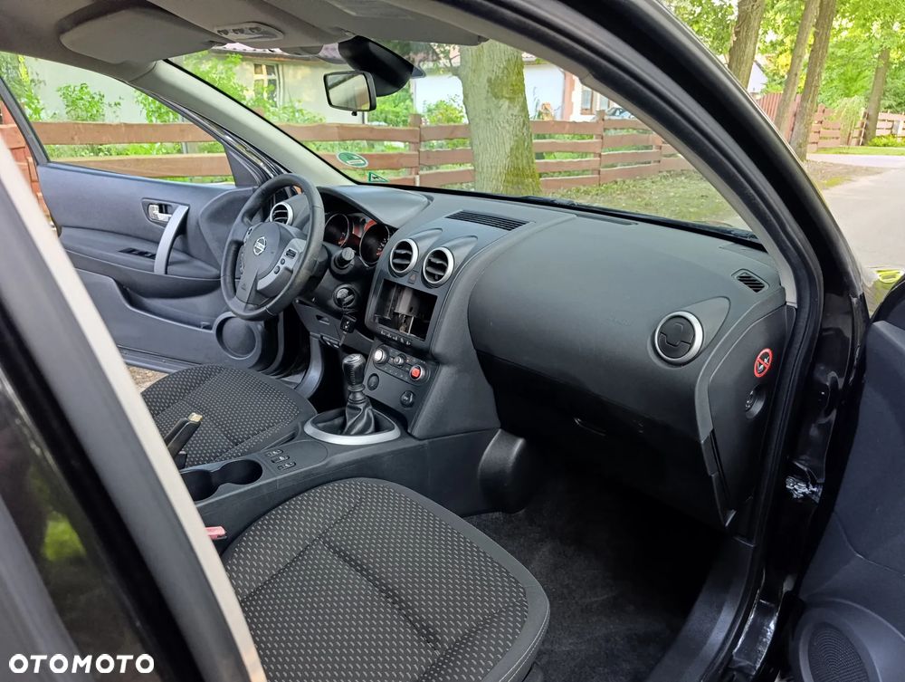 Nissan Qashqai 2.0 dCi DPF acenta - 17