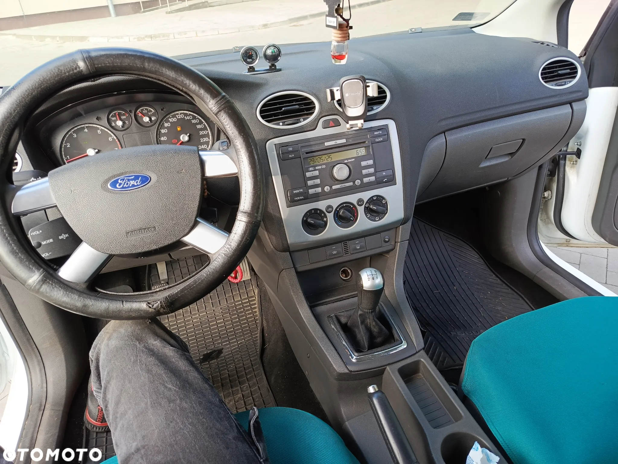 Ford Focus 1.6 Ambiente - 11