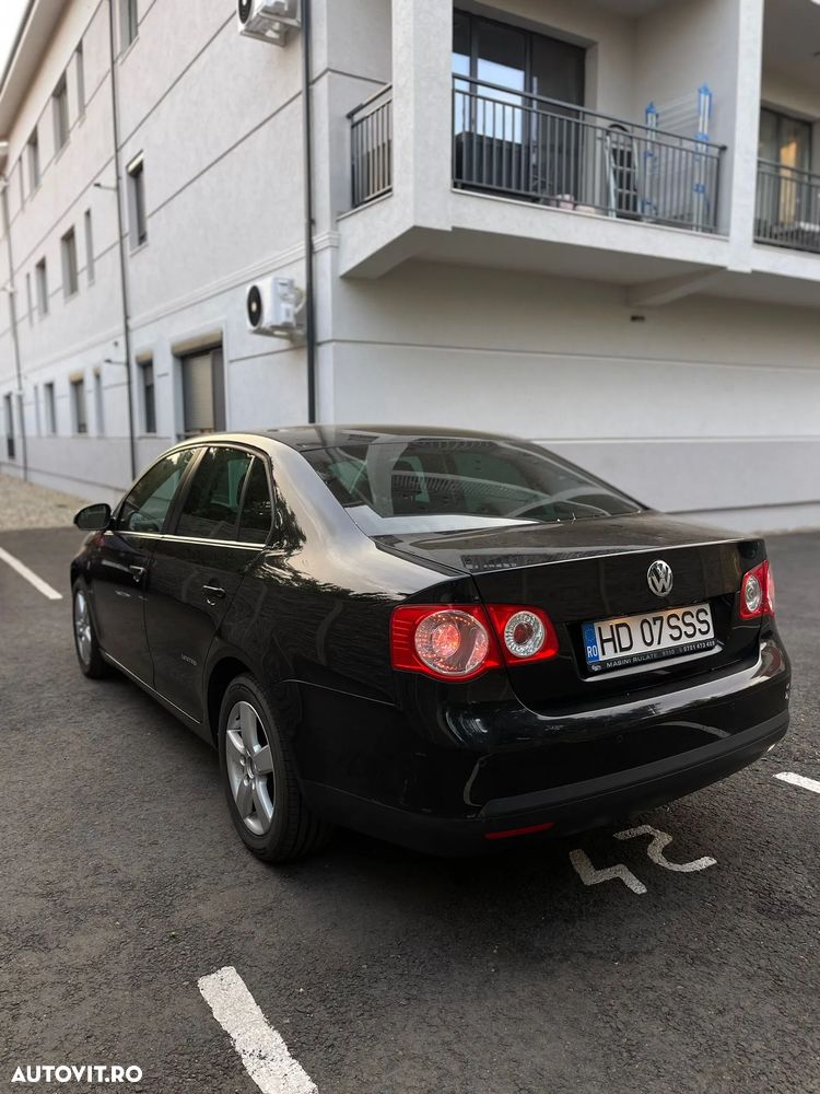 Volkswagen Jetta 1.4 TSI Comfortline DSG - 3