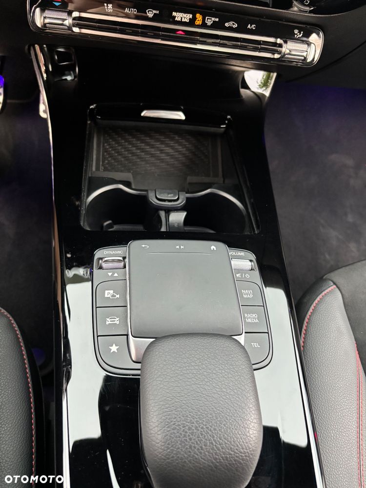 Mercedes-Benz CLA 250 AMG Line 7G-DCT - 15