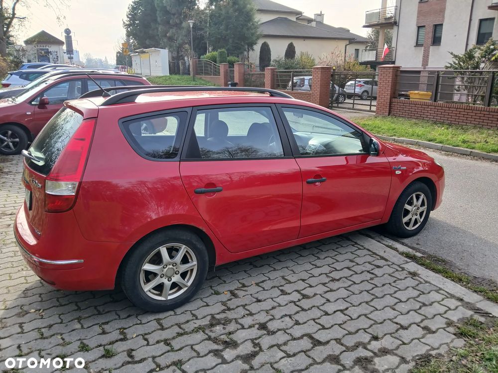 Hyundai i30 1.4 Classic + - 6