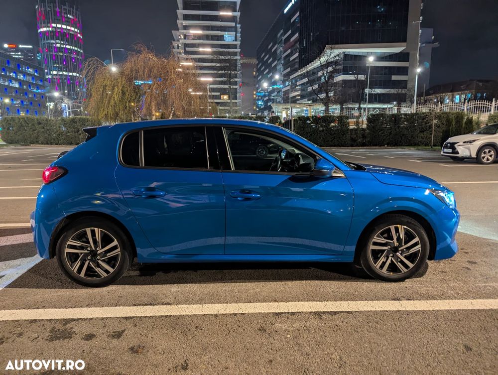 Peugeot 208 1.2 L PureTech STT Allure - 5