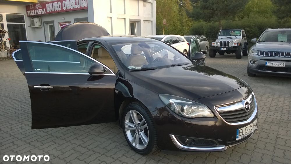 Opel Insignia 2.0 T Executive 4x4 - 21