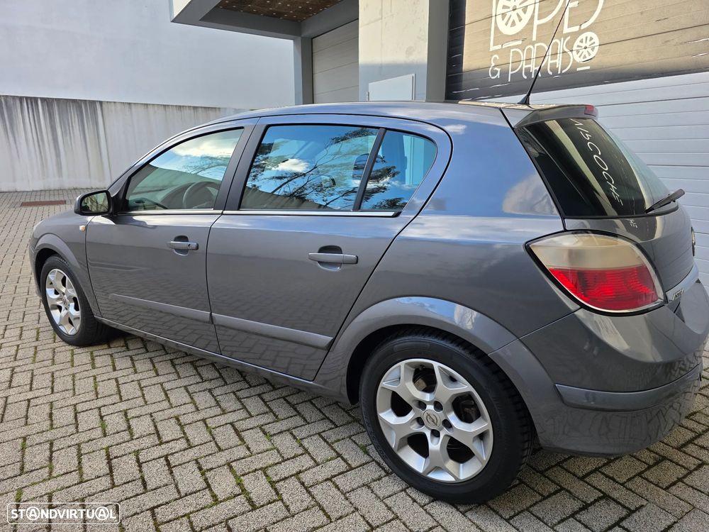 Opel Astra 1.3 CDTI Cosmo - 28