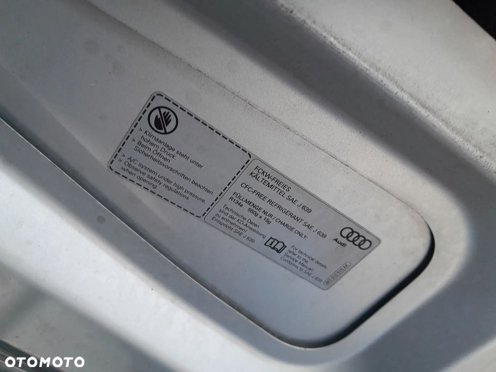 AUDI A4 B8 LIFT MASKA POKRYWA SILNIKA KOLOR: LX7W - 15