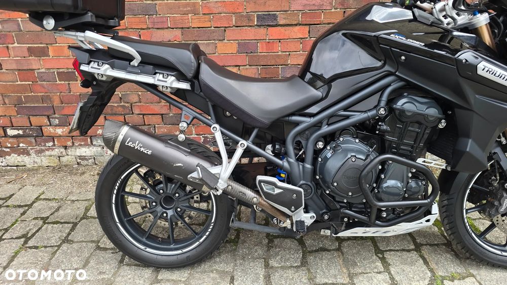 Triumph Tiger - 32
