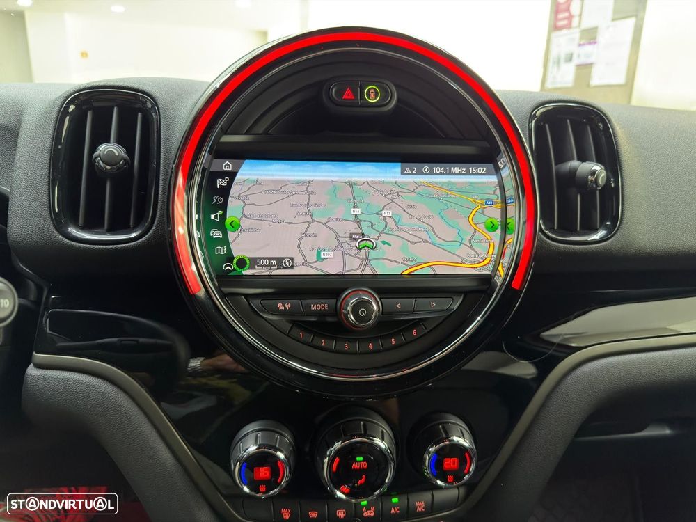 MINI Countryman Cooper SE ALL4 Auto - 25