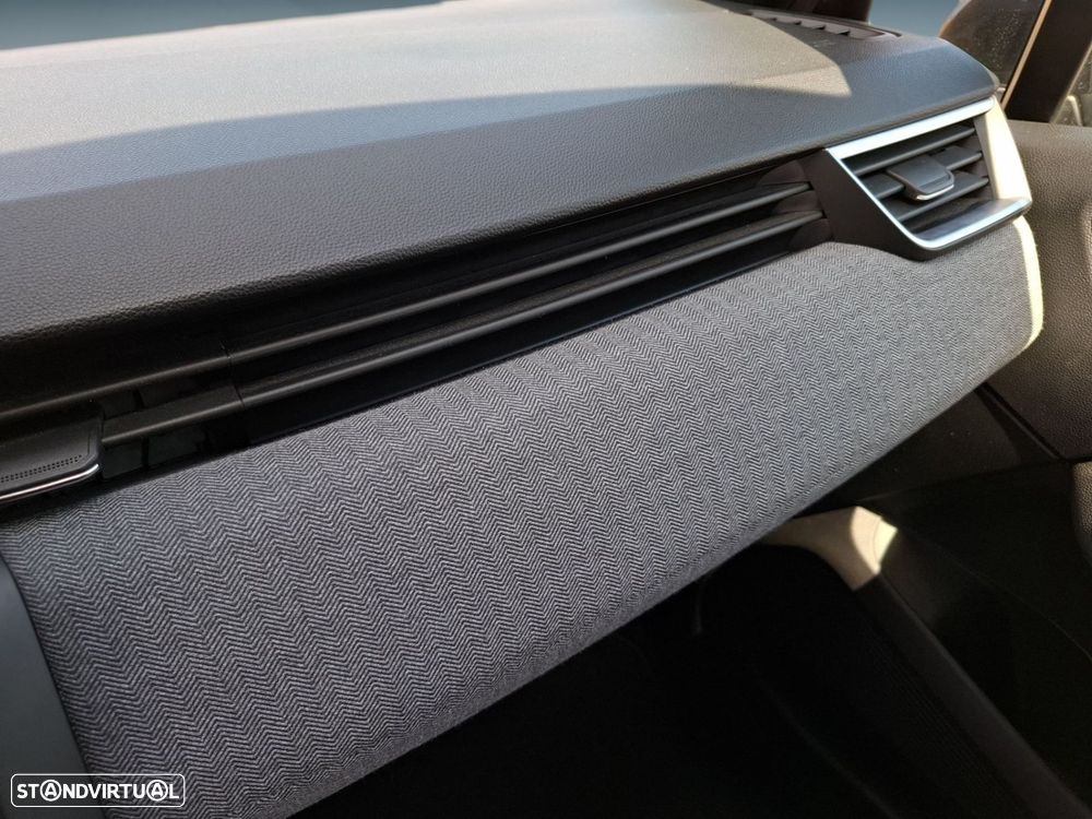 Renault Clio 1.0 TCe Techno - 23