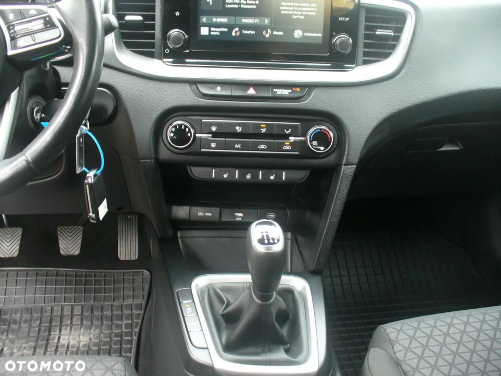 Kia Ceed 1.5 T-GDI OPF Platinum - 17