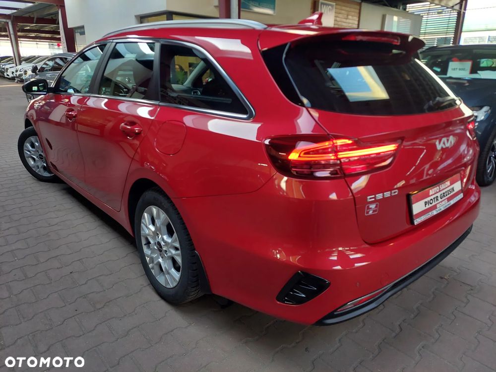 Kia Ceed 1.5 T-GDI M - 33