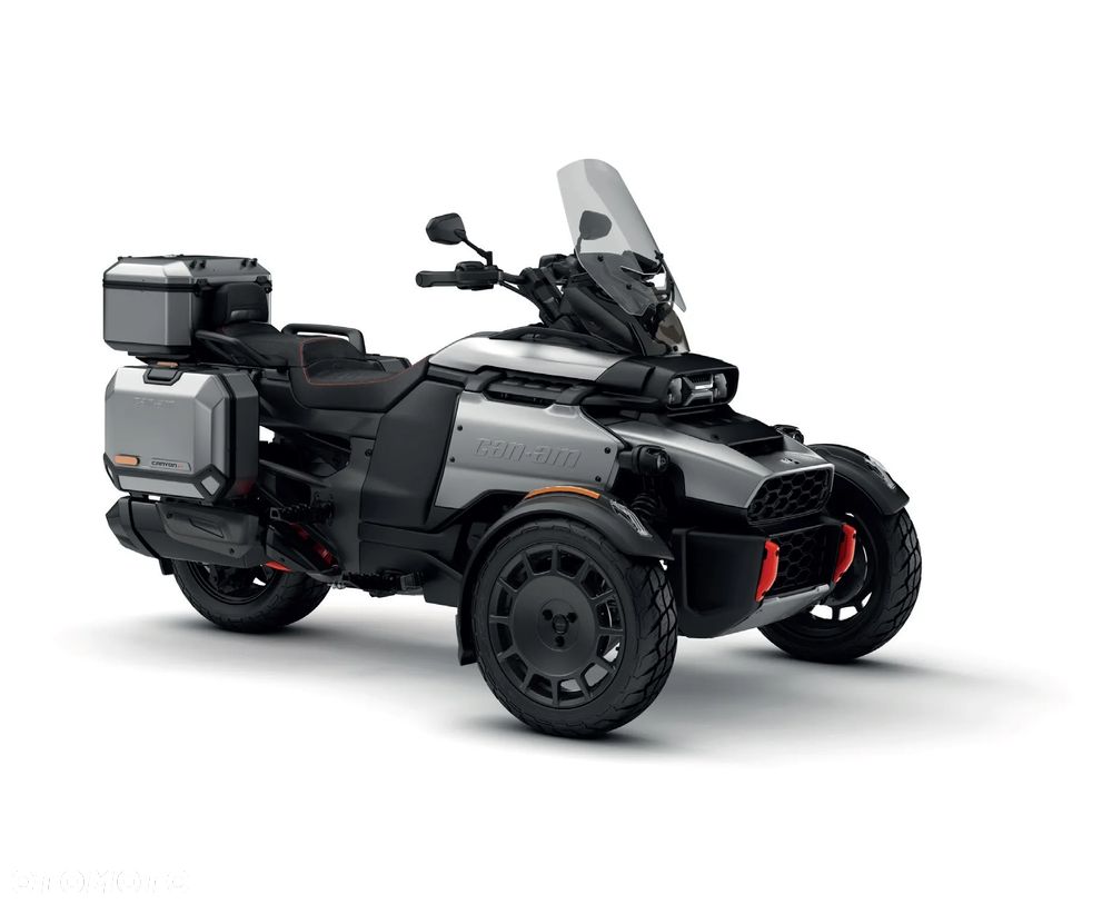 Can-Am Spyder - 1