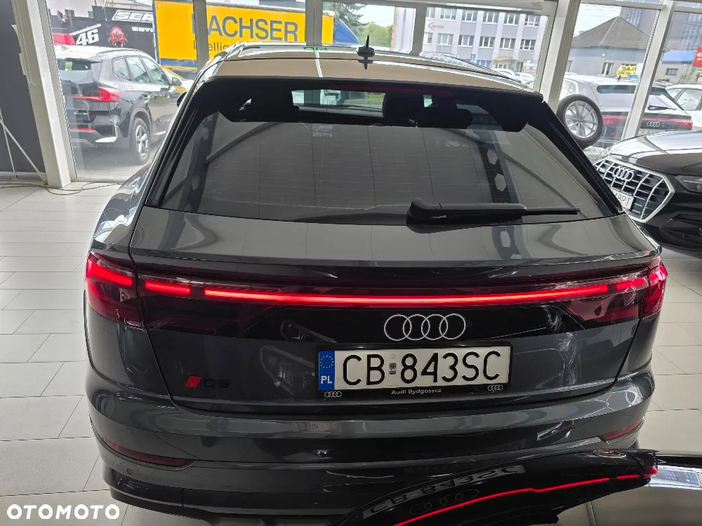 Audi Q8 - 8
