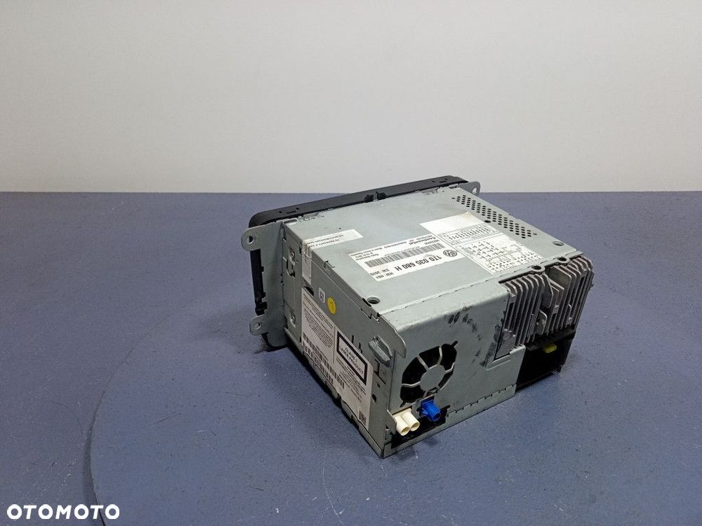 VW PASSAT B7 RADIO NAWIGACJA WYŚWIETLACZ 1T0035680H - 2